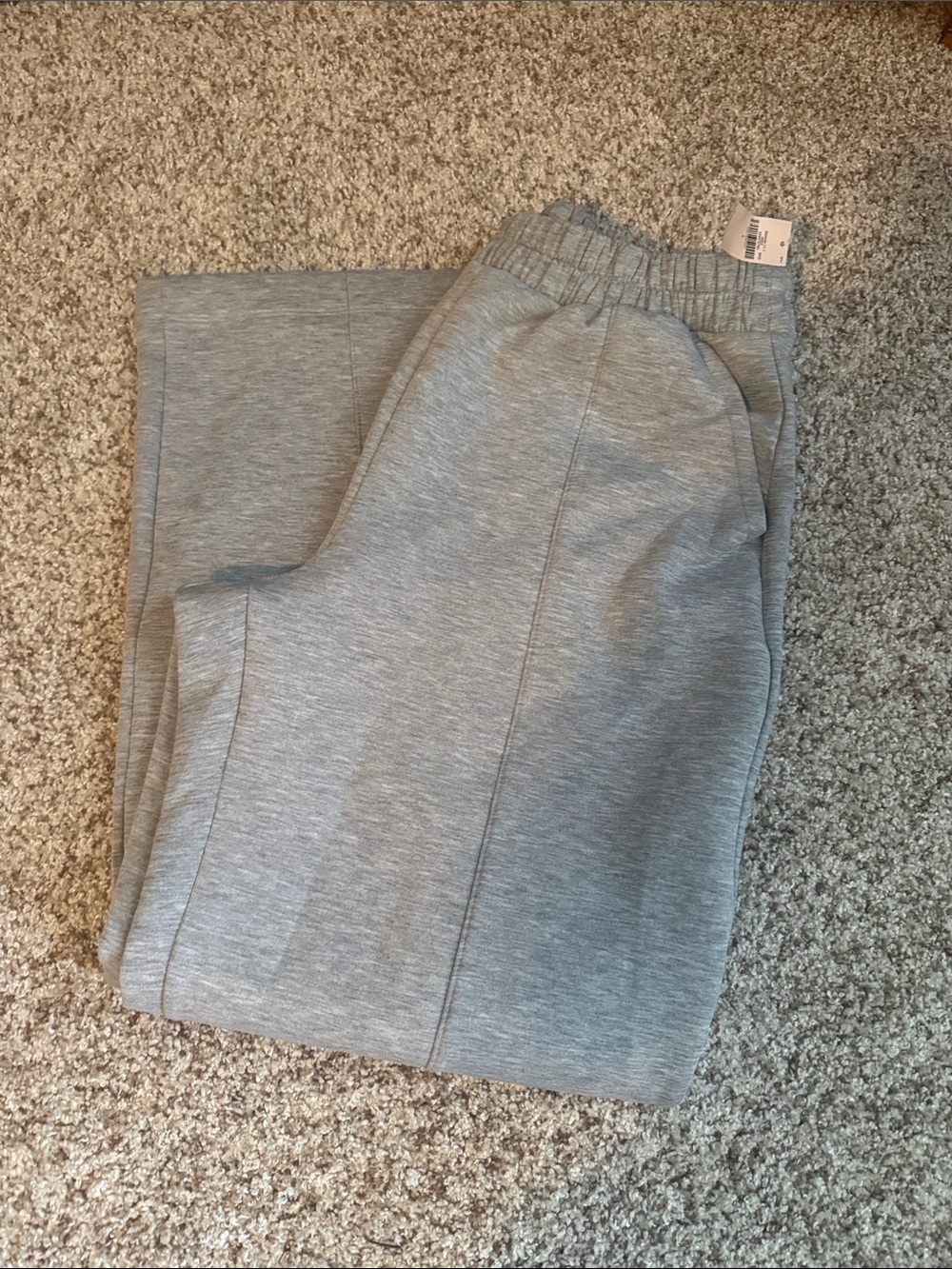 Old Navy Light Gray Women’s Sweatpants